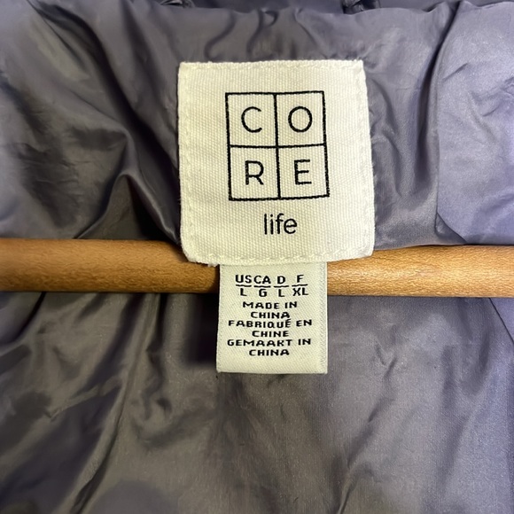 CORE Life - DOWN FILLED Packable lightweight down fill puffer jacket - Picture 8 of 9